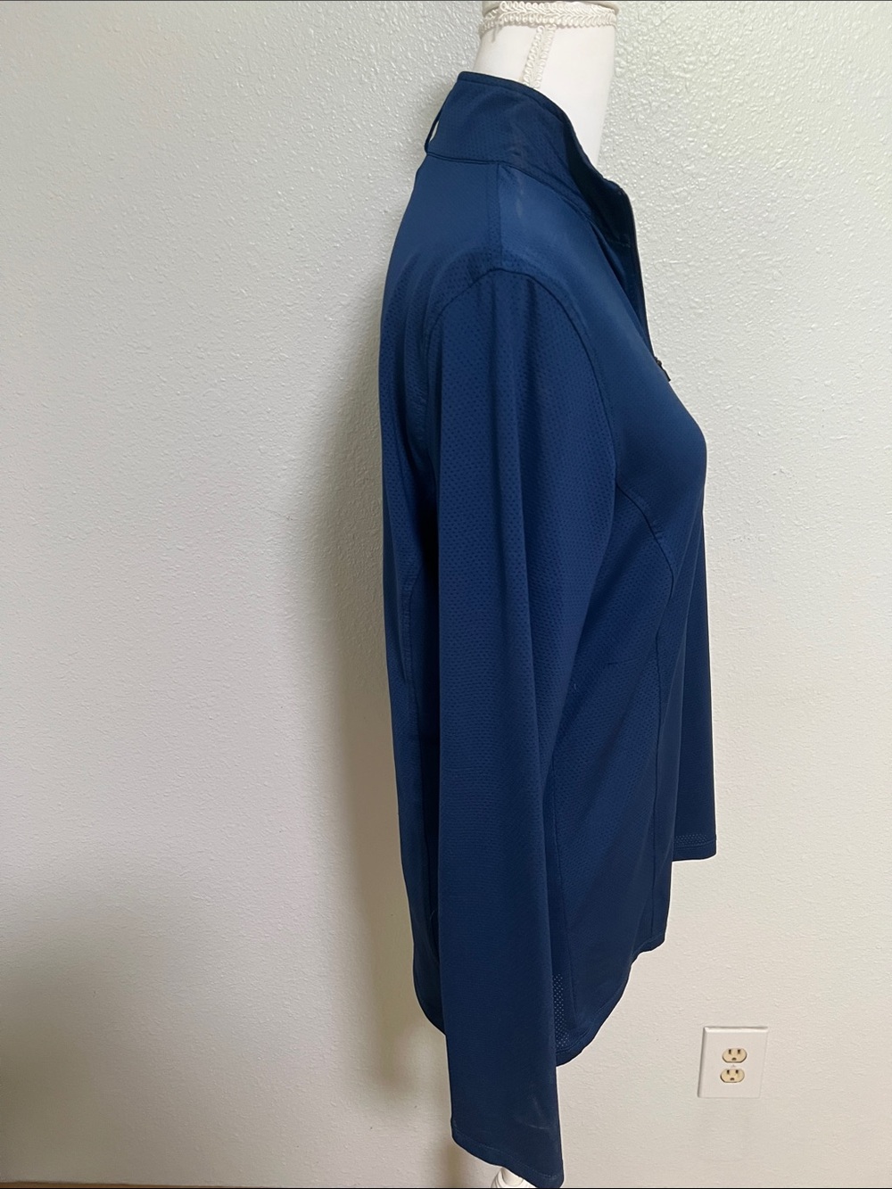 Kerrits Ice Fil Lite Long Sleeve Riding Shirt Blue Medium | UPF 30 Sun Shirt - Picture 5 of 5